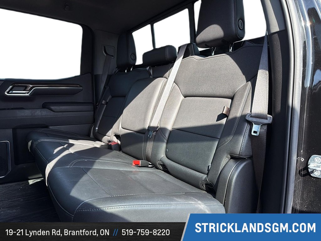 2024 Chevrolet Silverado 1500 Crew Cab Short Box 4-Wheel Drive RST in Brantford, Ontario - 10 - w1024h768px