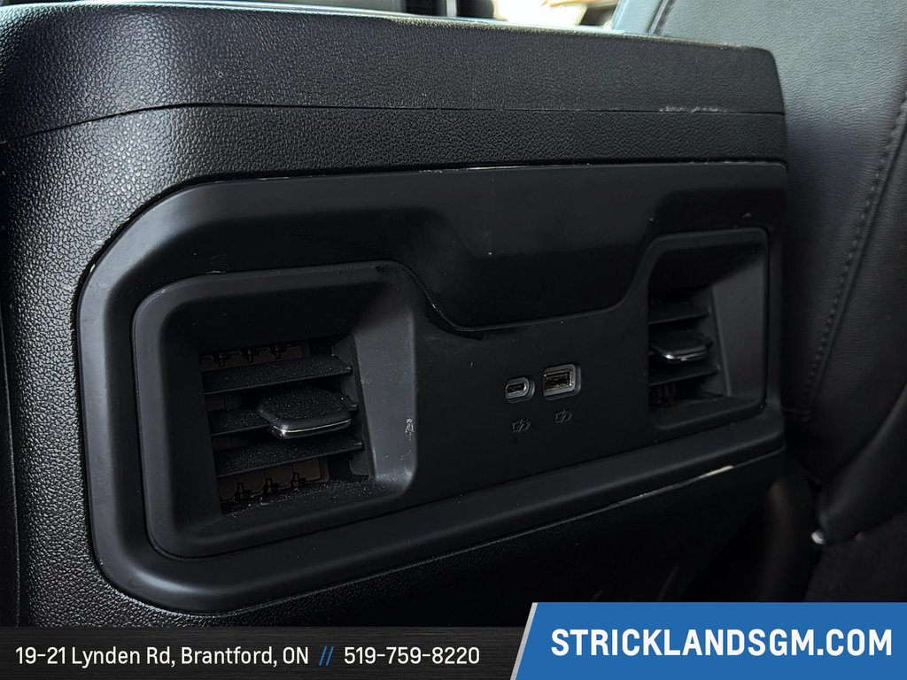 2024 Chevrolet Silverado 1500 Crew Cab Short Box 4-Wheel Drive RST in Brantford, Ontario - 26 - w1024h768px