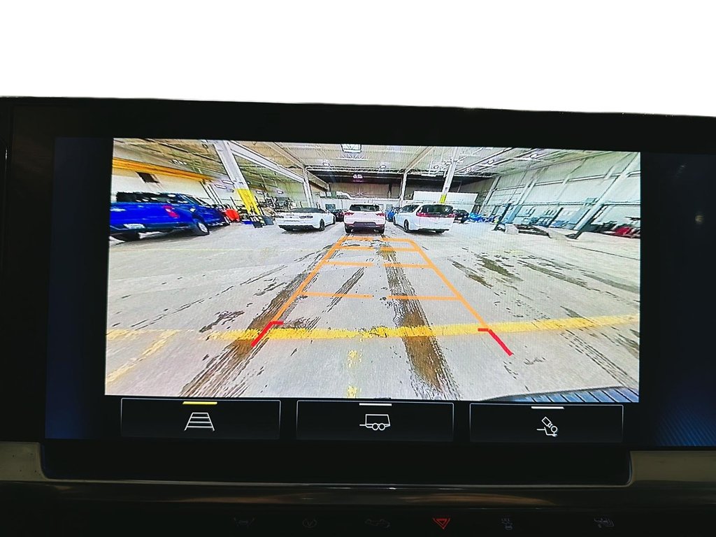 2024 Chevrolet Silverado 1500 Crew Cab Standard Box 4-Wheel Drive RST in Brantford, Ontario - 17 - w1024h768px