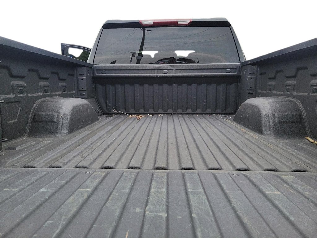 2025 Chevrolet Silverado 1500 Crew Cab Standard Box 4-Wheel Drive Custom in Brantford, Ontario - 15 - w1024h768px