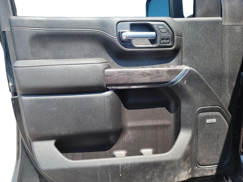 2021 Chevrolet Silverado 2500 Crew 4x4 LTZ Standard Box in Brantford, Ontario - 10 - w1024h768px