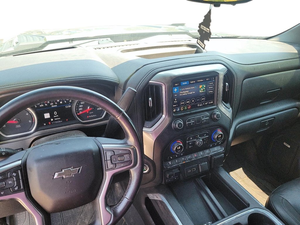 2021 Chevrolet Silverado 2500 Crew 4x4 LTZ Standard Box in Brantford, Ontario - 13 - w1024h768px