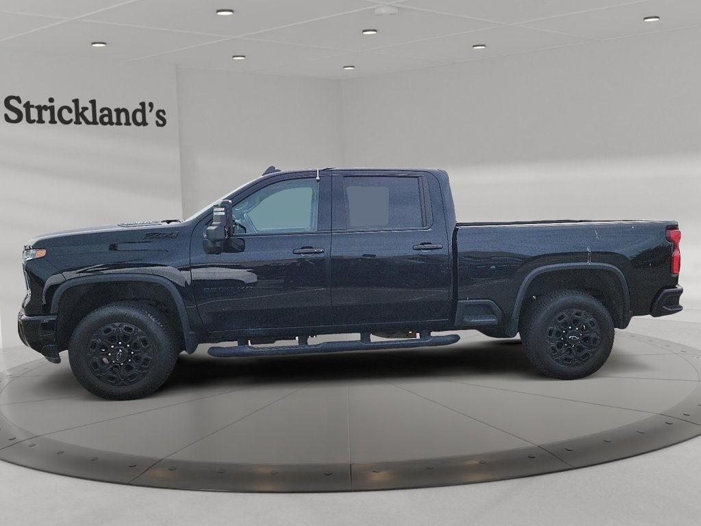 2024 Chevrolet Silverado 2500HD 4WD Crew Cab Standard Box LTZ in Brantford, Ontario - 5 - w1024h768px