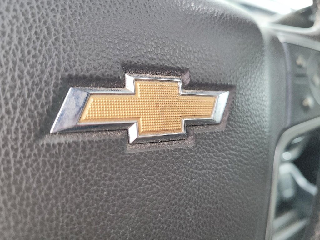 2015 Chevrolet Silverado 3500 Crew 4x4 LTZ / SRW in Brantford, Ontario - 20 - w1024h768px
