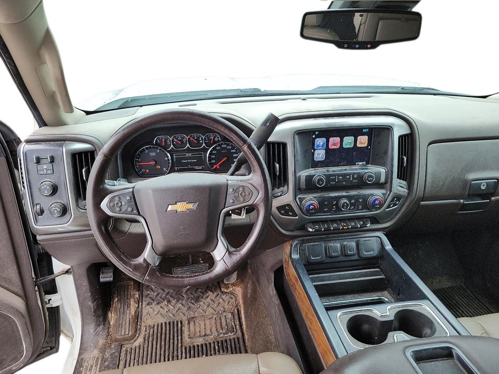 2015 Chevrolet Silverado 3500 Crew 4x4 LTZ / SRW in Brantford, Ontario - 10 - w1024h768px