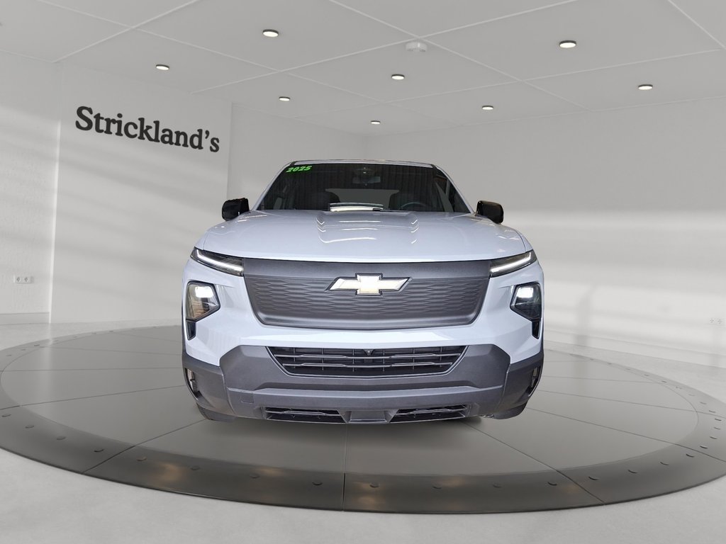 2025 Chevrolet Silverado EV e4WD Crew Cab Standard Range Work Truck in Brantford, Ontario - 2 - w1024h768px