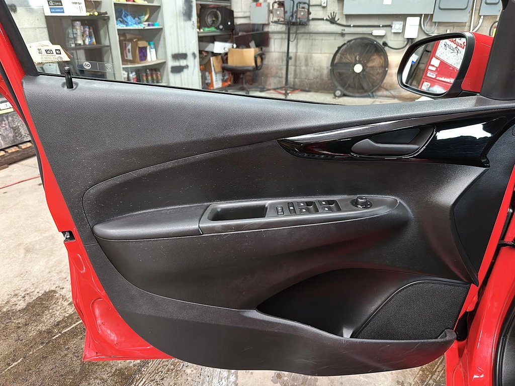 2021 Chevrolet Spark 1LT - CVT in Stratford, Ontario - 10 - w1024h768px