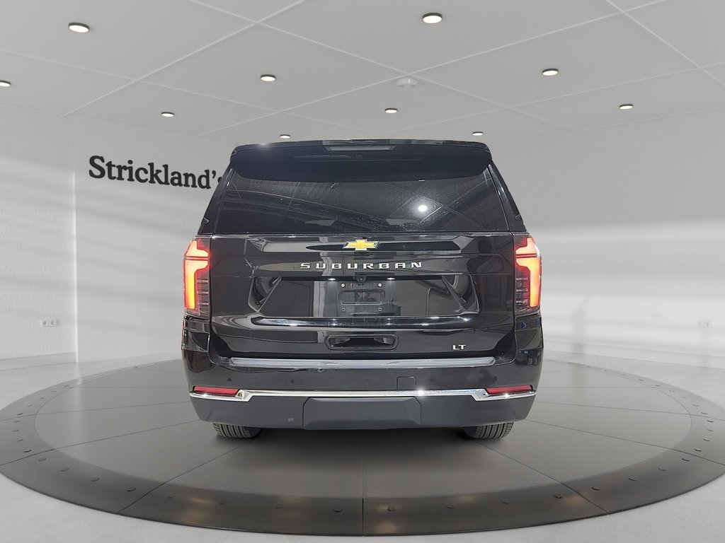 2025 Chevrolet Suburban 4WD 4dr LT in Brantford, Ontario - 3 - w1024h768px