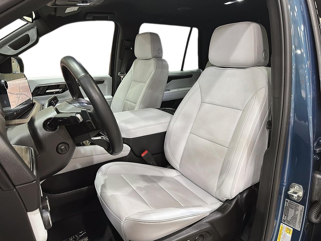 2025 Chevrolet Tahoe 4WD 4dr Premier in Brantford, Ontario - 8 - w1024h768px