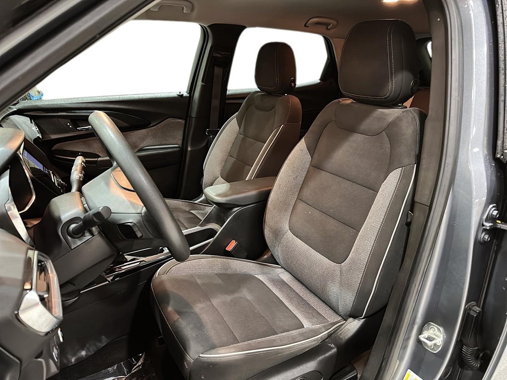2022 Chevrolet Trailblazer AWD LT in Stratford, Ontario - 8 - w1024h768px