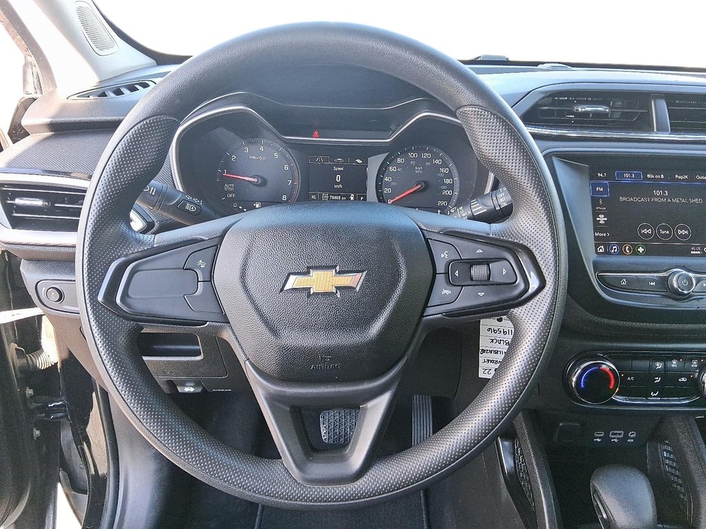 2022 Chevrolet Trailblazer AWD LS in Brantford, Ontario - 12 - w1024h768px