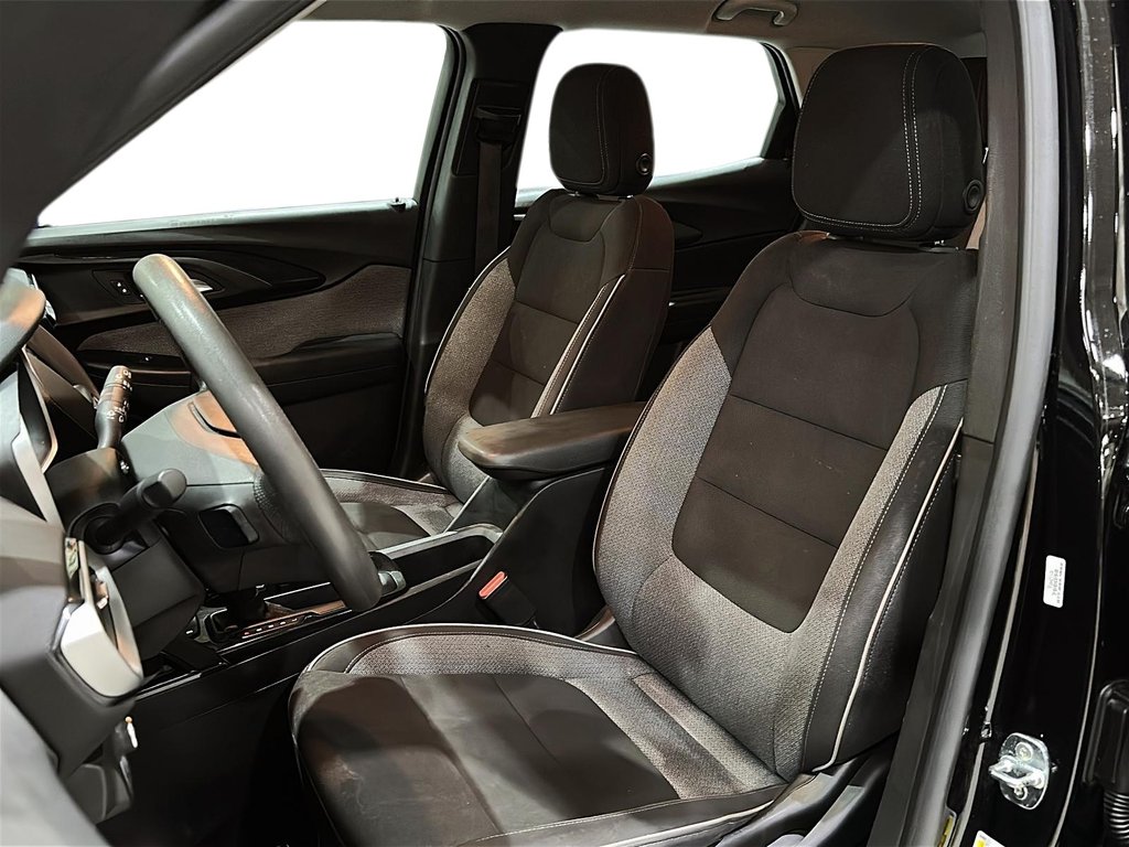 2023 Chevrolet Trailblazer FWD LS in Brantford, Ontario - 8 - w1024h768px