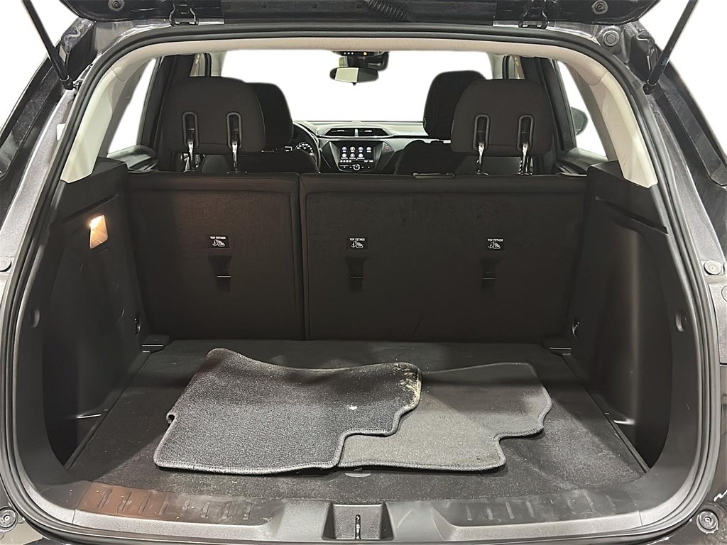 2023 Chevrolet Trailblazer FWD LS in Brantford, Ontario - 6 - w1024h768px