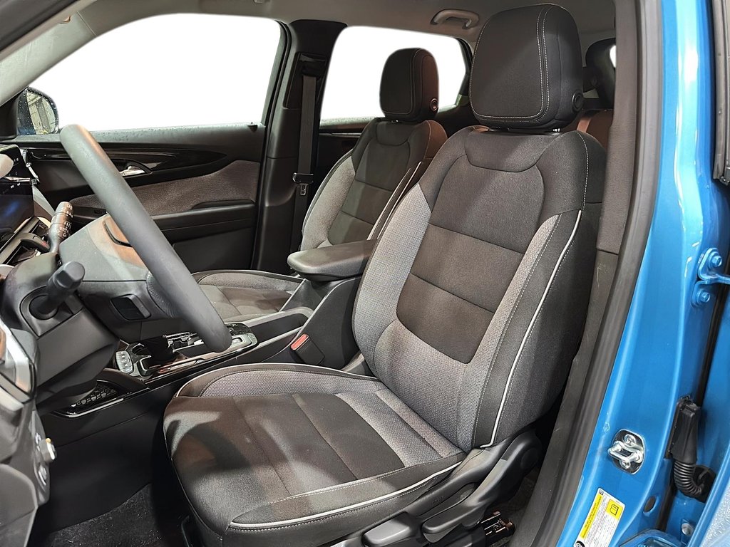 2025 Chevrolet Trailblazer AWD 4dr LS in Brantford, Ontario - 8 - w1024h768px