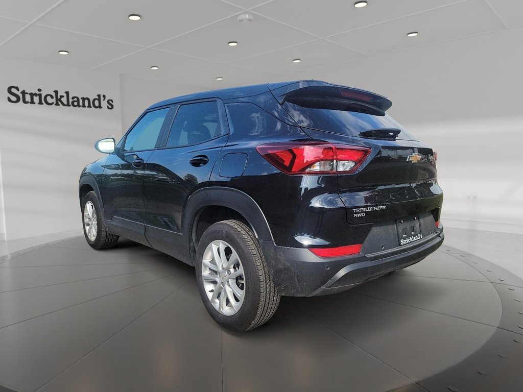 2026 Chevrolet Trailblazer AWD 4dr LS in Brantford, Ontario - 4 - w1024h768px