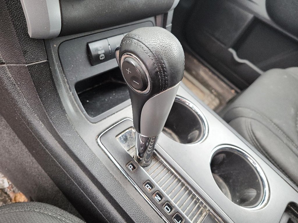 2012 Chevrolet Traverse 2LT FWD 1SC in Brantford, Ontario - 12 - w1024h768px