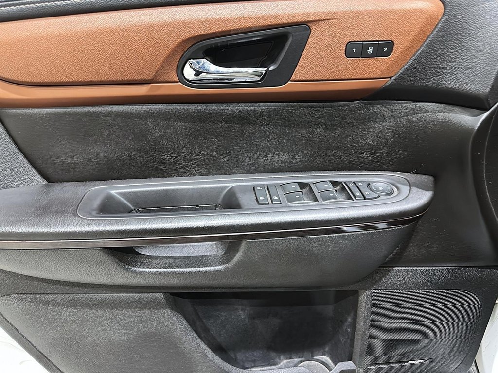 2017 Chevrolet Traverse AWD Premier in Brantford, Ontario - 10 - w1024h768px