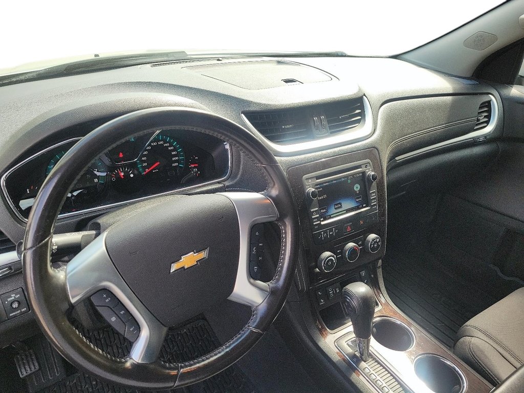 2017 Chevrolet Traverse FWD 1LT in Brantford, Ontario - 13 - w1024h768px