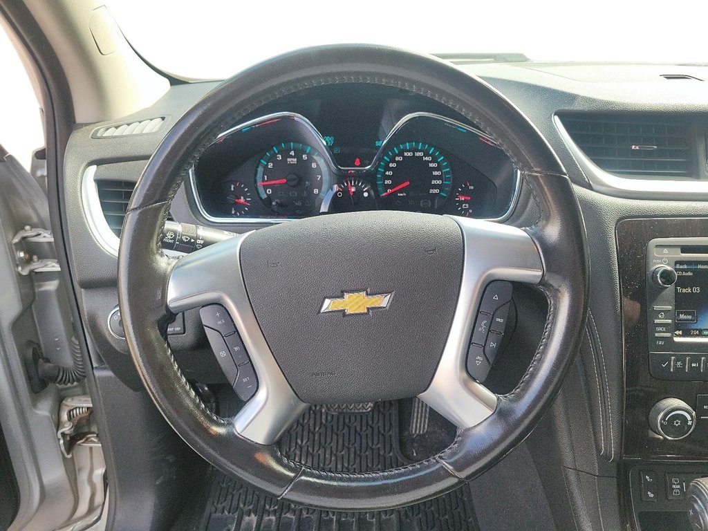 2017 Chevrolet Traverse FWD 1LT in Brantford, Ontario - 11 - w1024h768px