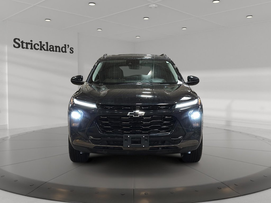 2025 Chevrolet Trax FWD 4dr ACTIV in Brantford, Ontario - 2 - w1024h768px