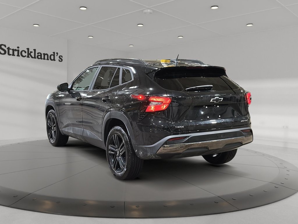 2025 Chevrolet Trax FWD 4dr ACTIV in Brantford, Ontario - 4 - w1024h768px