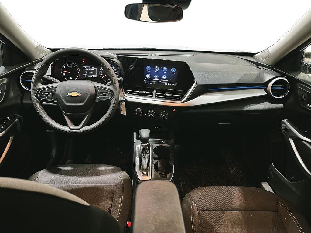 2025 Chevrolet Trax FWD 4dr LS in Brantford, Ontario - 9 - w1024h768px