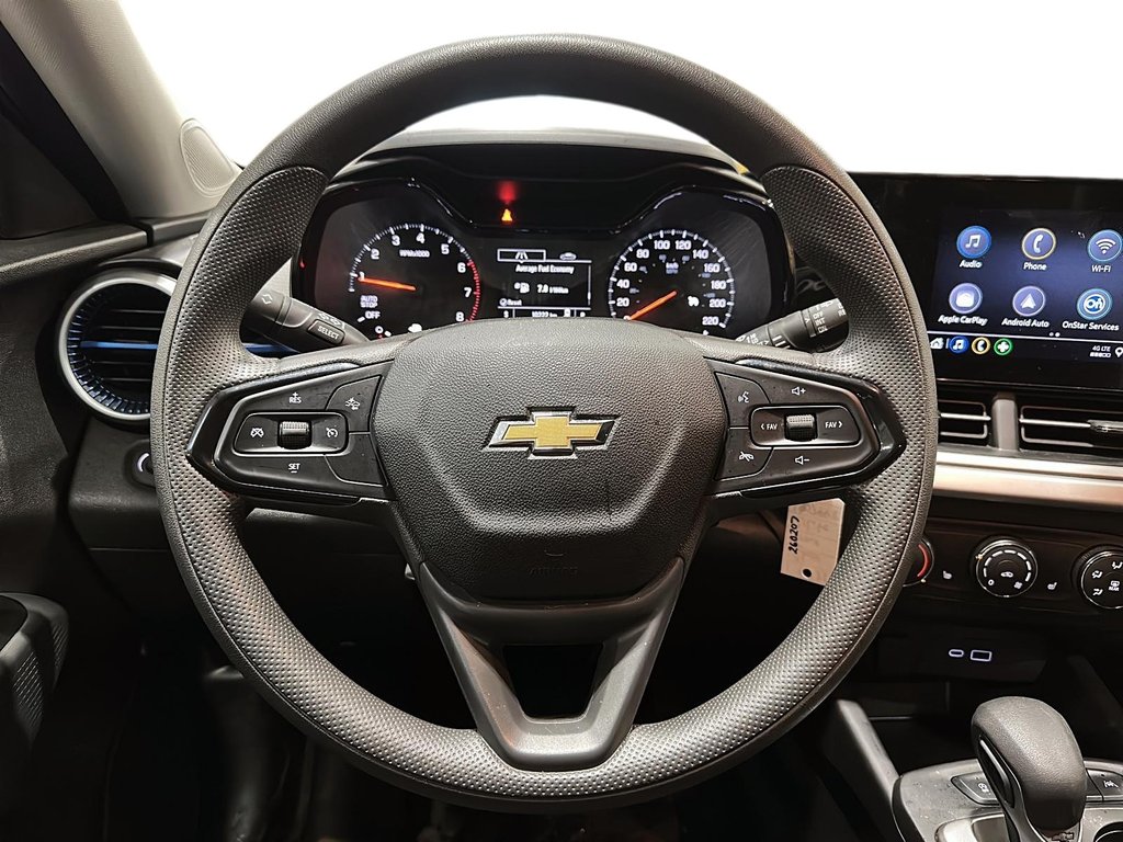 2025 Chevrolet Trax FWD 4dr LS in Brantford, Ontario - 11 - w1024h768px