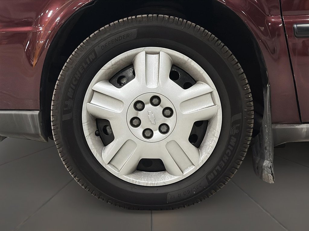 2008 Chevrolet Uplander LS Wagon in Stratford, Ontario - 7 - w1024h768px