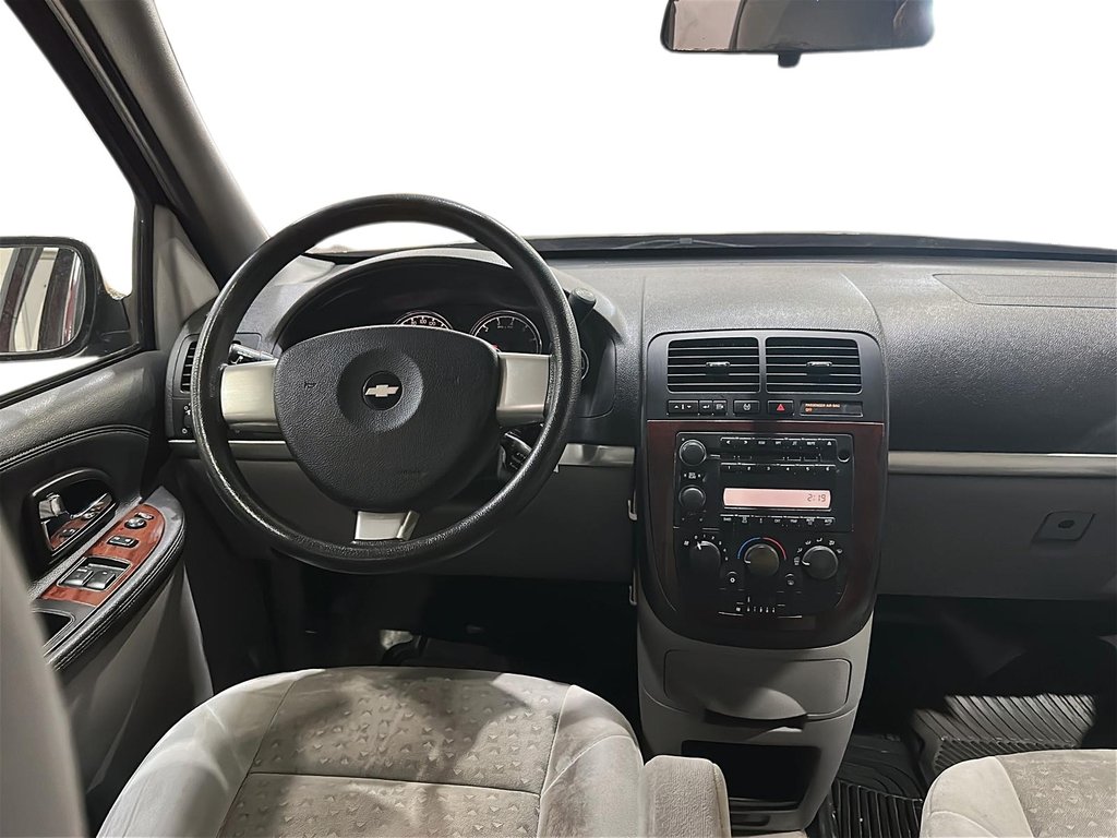 2008 Chevrolet Uplander LS Wagon in Stratford, Ontario - 9 - w1024h768px