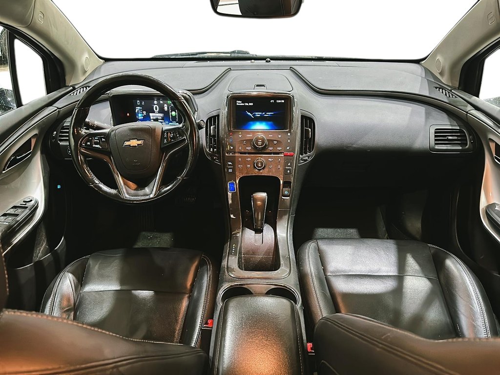 2015 Chevrolet Volt in Stratford, Ontario - 9 - w1024h768px