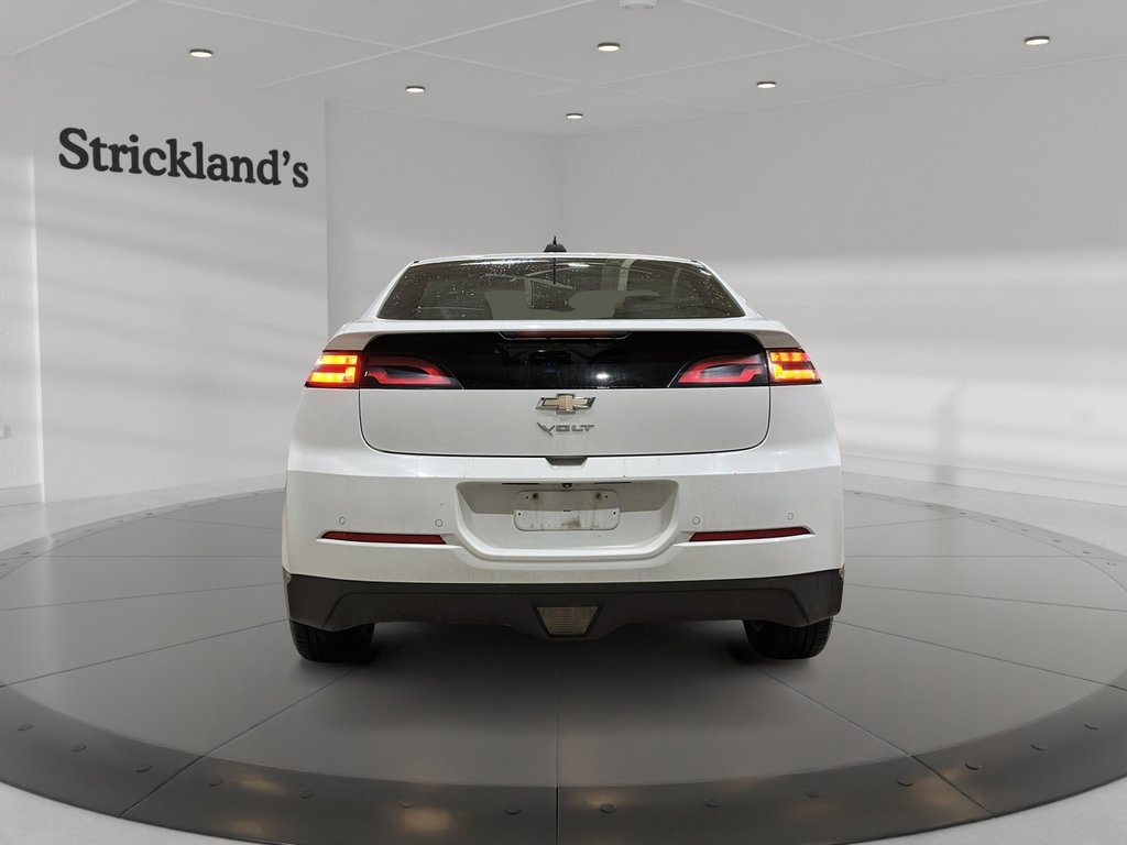 2015 Chevrolet Volt in Stratford, Ontario - 3 - w1024h768px