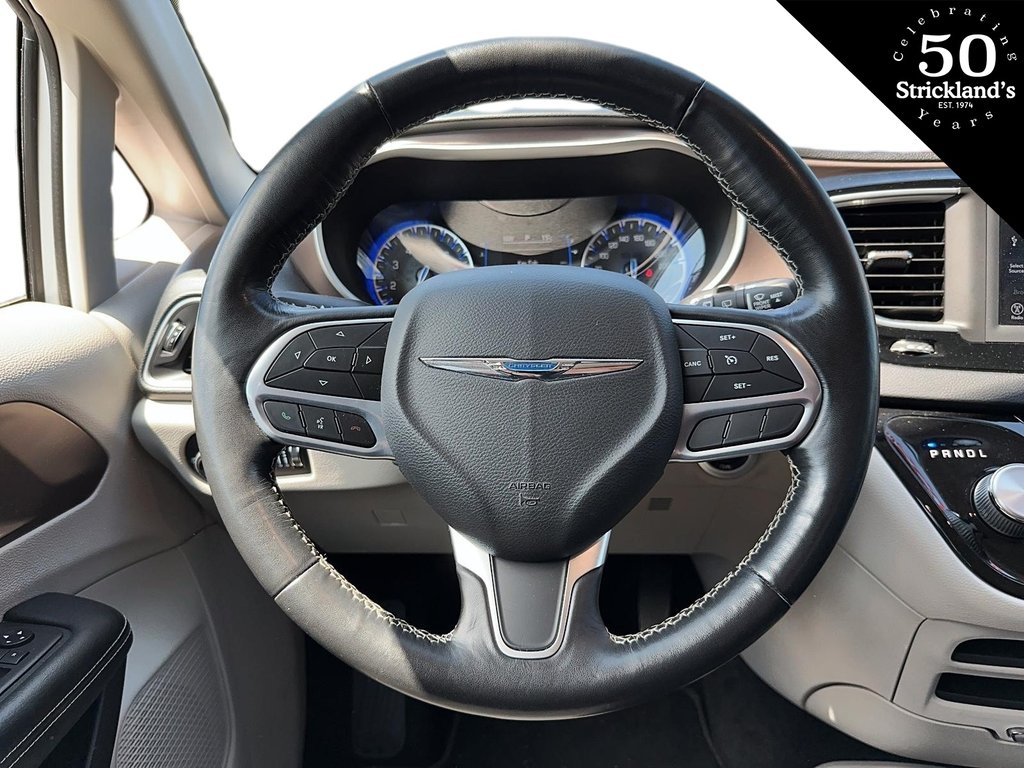 2021 Chrysler Grand Caravan SXT in Stratford, Ontario - 8 - w1024h768px