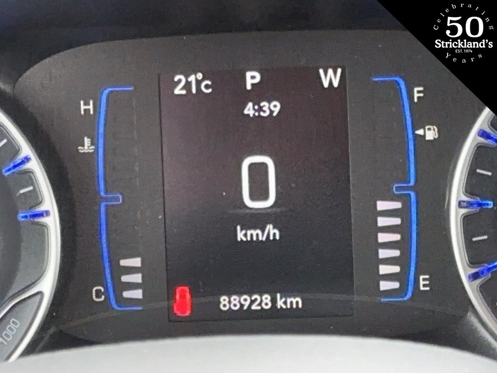 2021  Grand Caravan SXT in Brantford, Ontario - 9 - w1024h768px