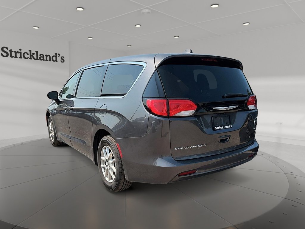 2022 Chrysler Grand Caravan SXT in Brantford, Ontario - 4 - w1024h768px