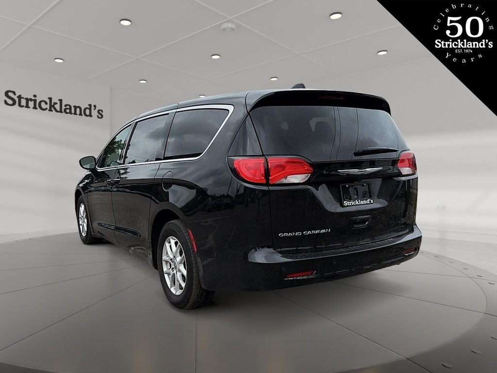 2022  Grand Caravan SXT in Brantford, Ontario - 3 - w1024h768px