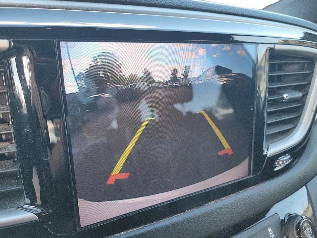 2020 Chrysler Pacifica Touring L in Brantford, Ontario - 16 - w1024h768px
