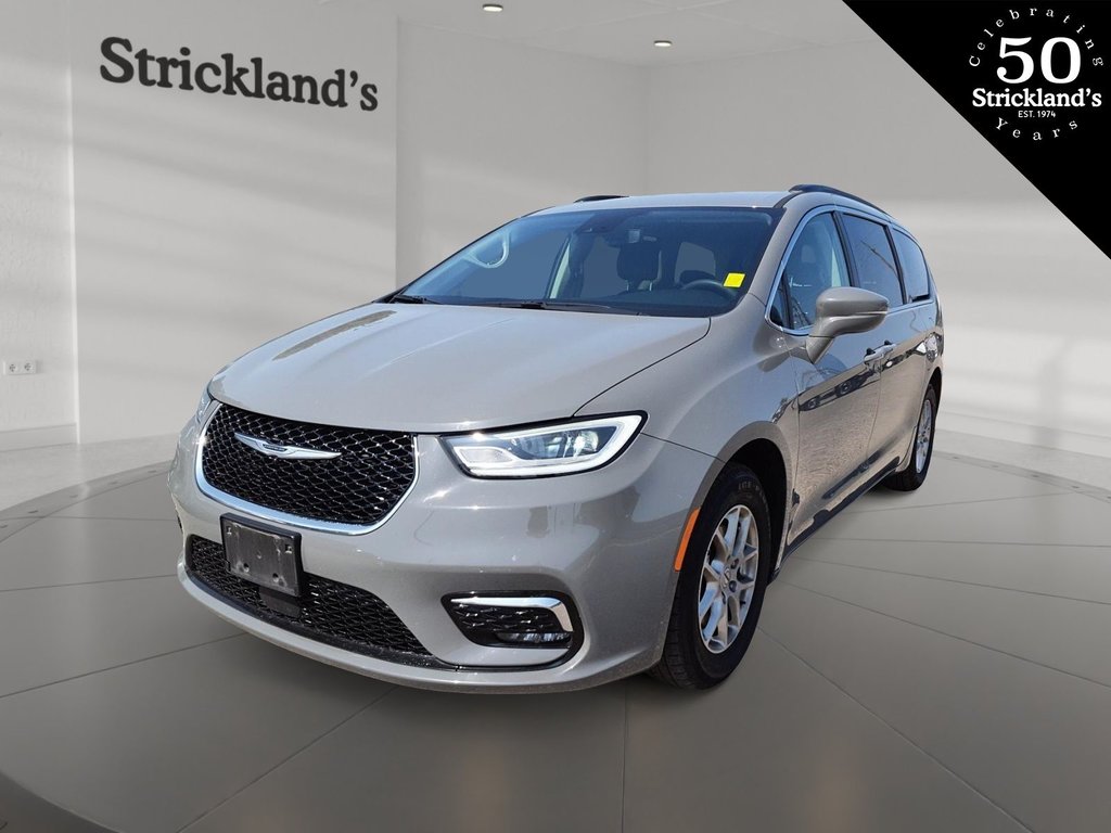 2022  Pacifica Touring L in Stratford, Ontario - 1 - w1024h768px