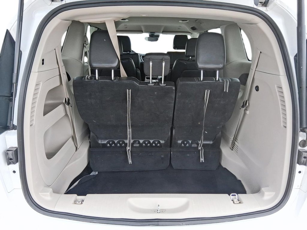 2024 Chrysler Pacifica Touring-L FWD in Brantford, Ontario - 6 - w1024h768px