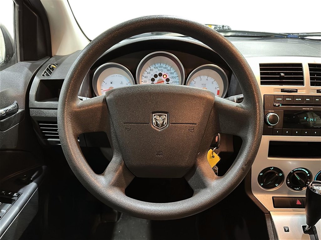 2009 Dodge Caliber SXT Hatchback in Brantford, Ontario - 11 - w1024h768px