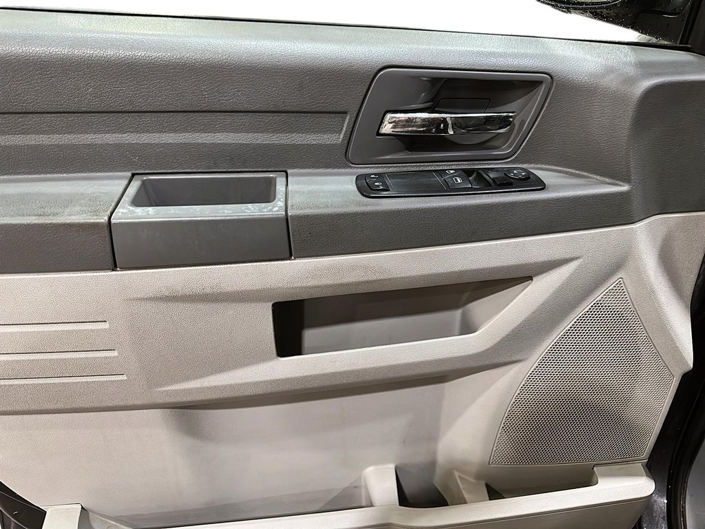 2009 Dodge Grand Caravan SE Wagon in Stratford, Ontario - 10 - w1024h768px