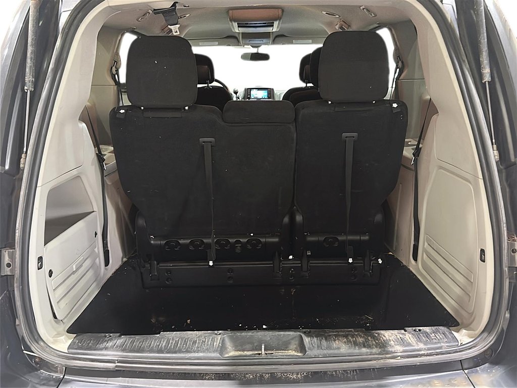 2012 Dodge Grand Caravan Crew in Brantford, Ontario - 6 - w1024h768px