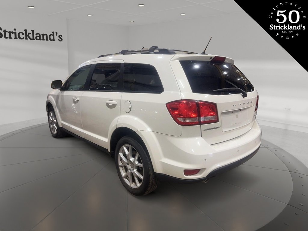 2014 Dodge Journey SXT / Limited in Stratford, Ontario - 4 - w1024h768px