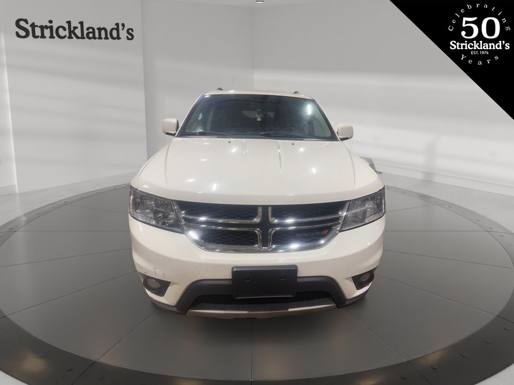 2014 Dodge Journey SXT / Limited in Stratford, Ontario - 2 - w1024h768px