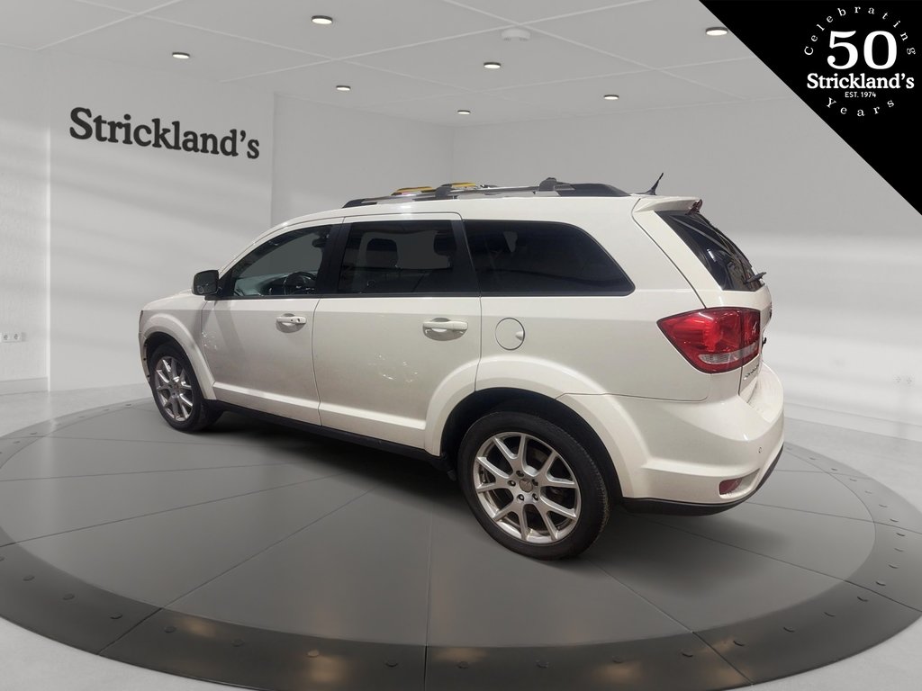 2014 Dodge Journey SXT / Limited in Stratford, Ontario - 5 - w1024h768px