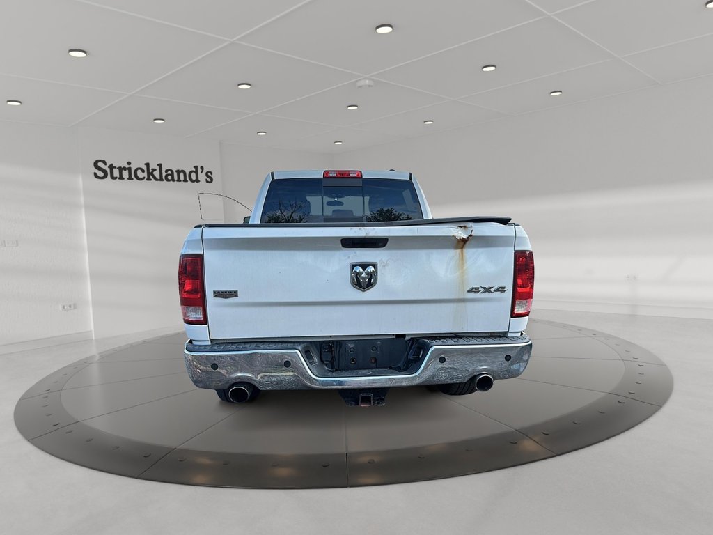 2011 Dodge Ram 1500 Laramie Crew Cab 4WD in Stratford, Ontario - 3 - w1024h768px