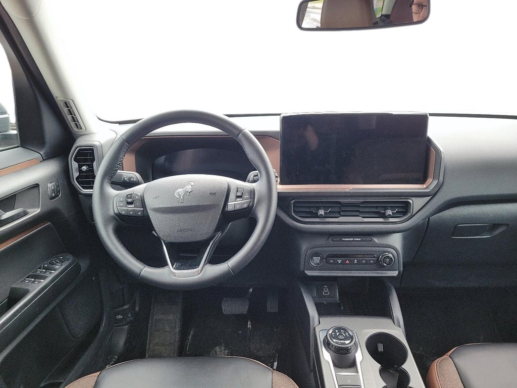 2025 Ford Bronco Sport Outer Banks 4x4 in Brantford, Ontario - 9 - w1024h768px