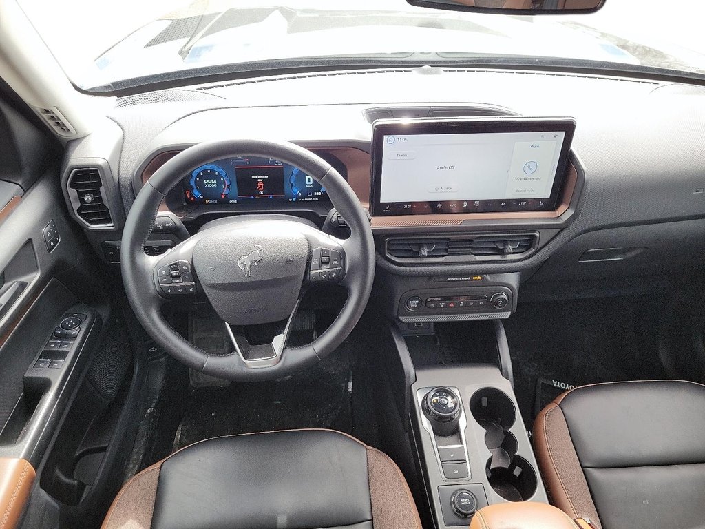 2025 Ford Bronco Sport Outer Banks 4x4 in Brantford, Ontario - 13 - w1024h768px