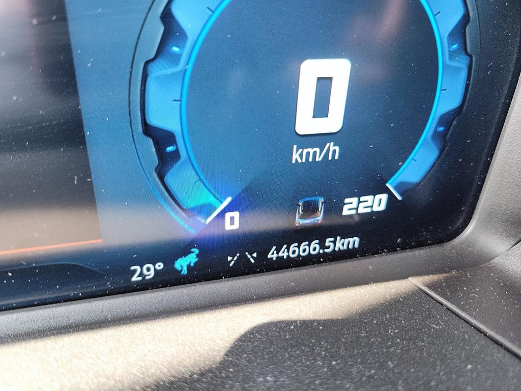 2025 Ford Bronco Sport Outer Banks 4x4 in Brantford, Ontario - 12 - w1024h768px