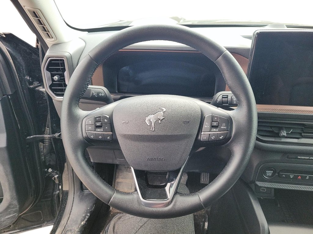 2025 Ford Bronco Sport Outer Banks 4x4 in Brantford, Ontario - 11 - w1024h768px