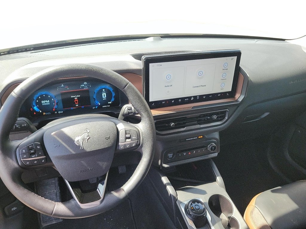 2025 Ford Bronco Sport Outer Banks 4x4 in Brantford, Ontario - 13 - w1024h768px
